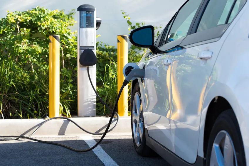 Wie man ein Elektroauto online bei deutschen Behörden anmeldet