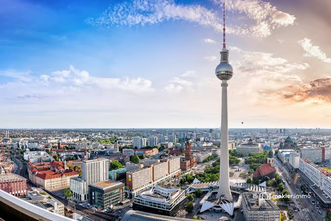 Die 5 besten Immobilienmakler-Services in Berlin – Lokale Begleitung für reibungslosere Immobiliengeschäfte